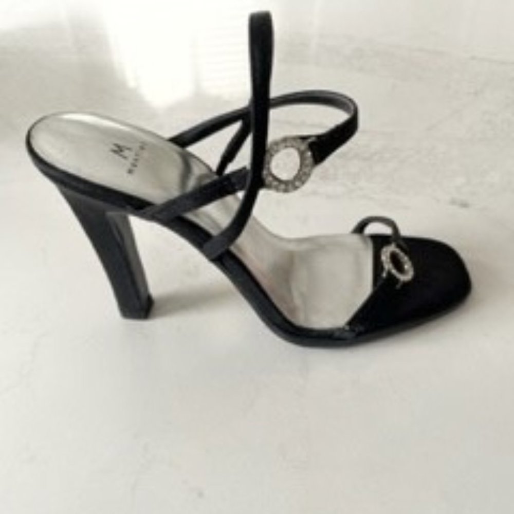 Black Satin Mantles High Heel Dress Shoe size 6